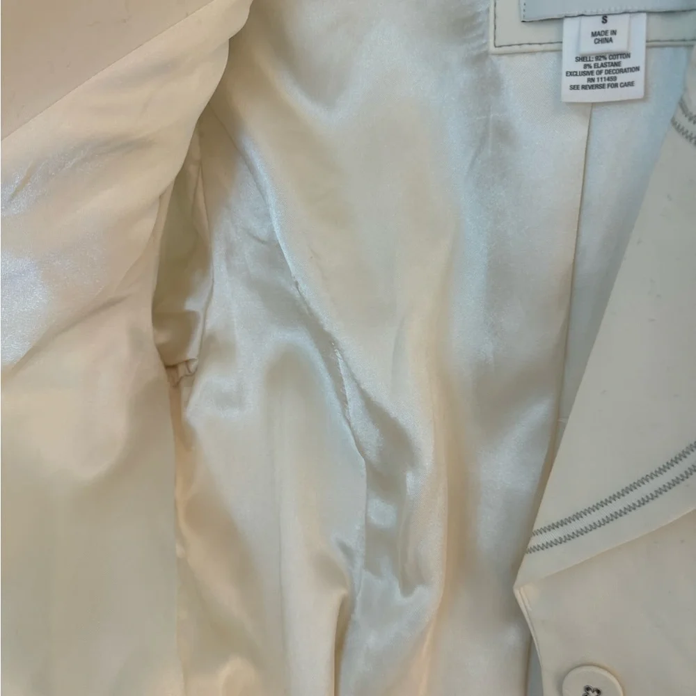EUC White House Black Market Ivory Trench size Small - Picture 3 of 6